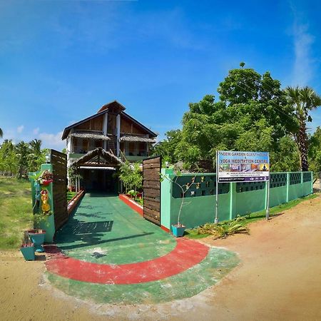 Neem Garden Guest House Batticaloa Exteriör bild