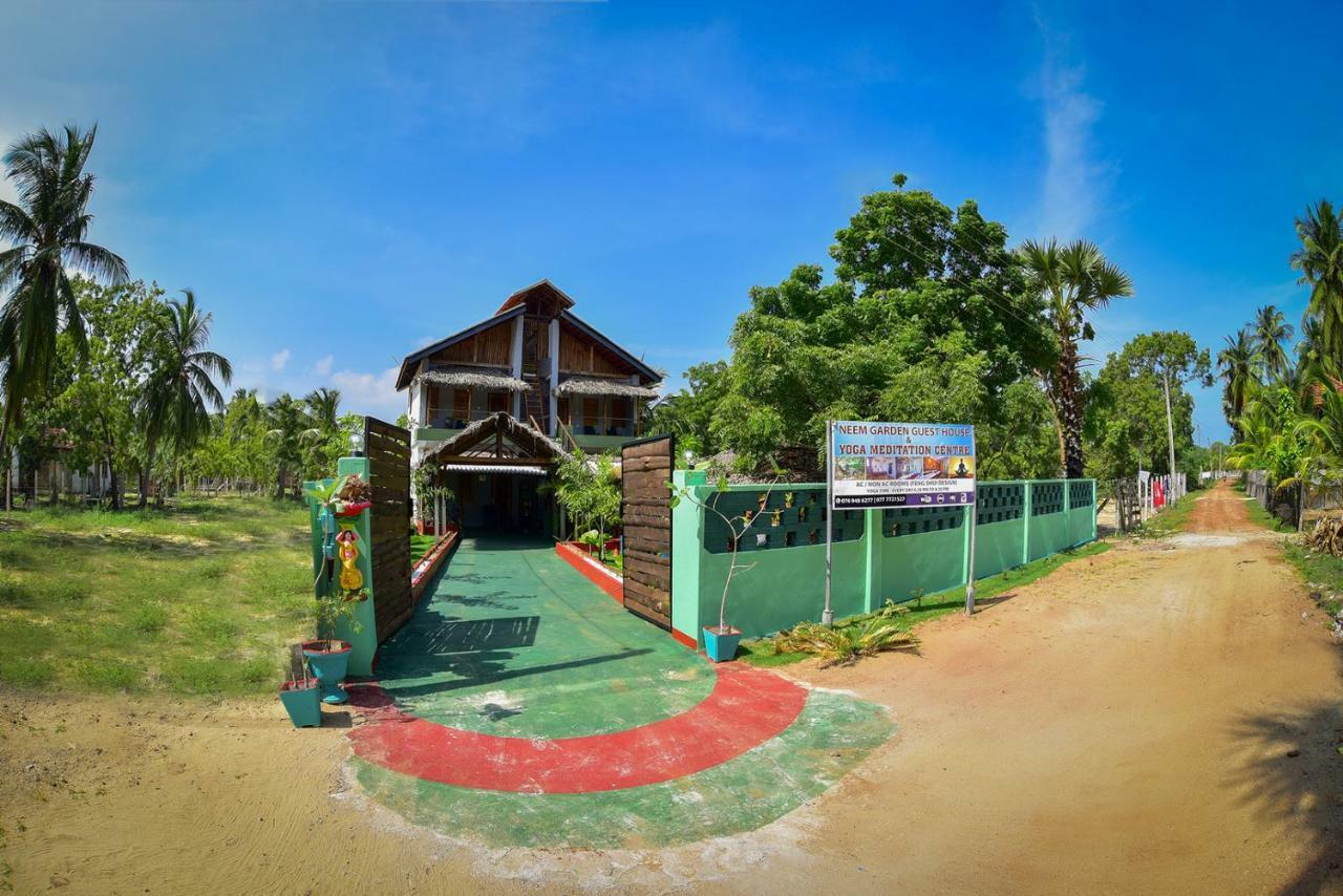 Neem Garden Guest House Batticaloa Exteriör bild