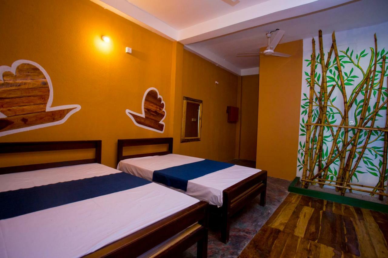 Neem Garden Guest House Batticaloa Rum bild