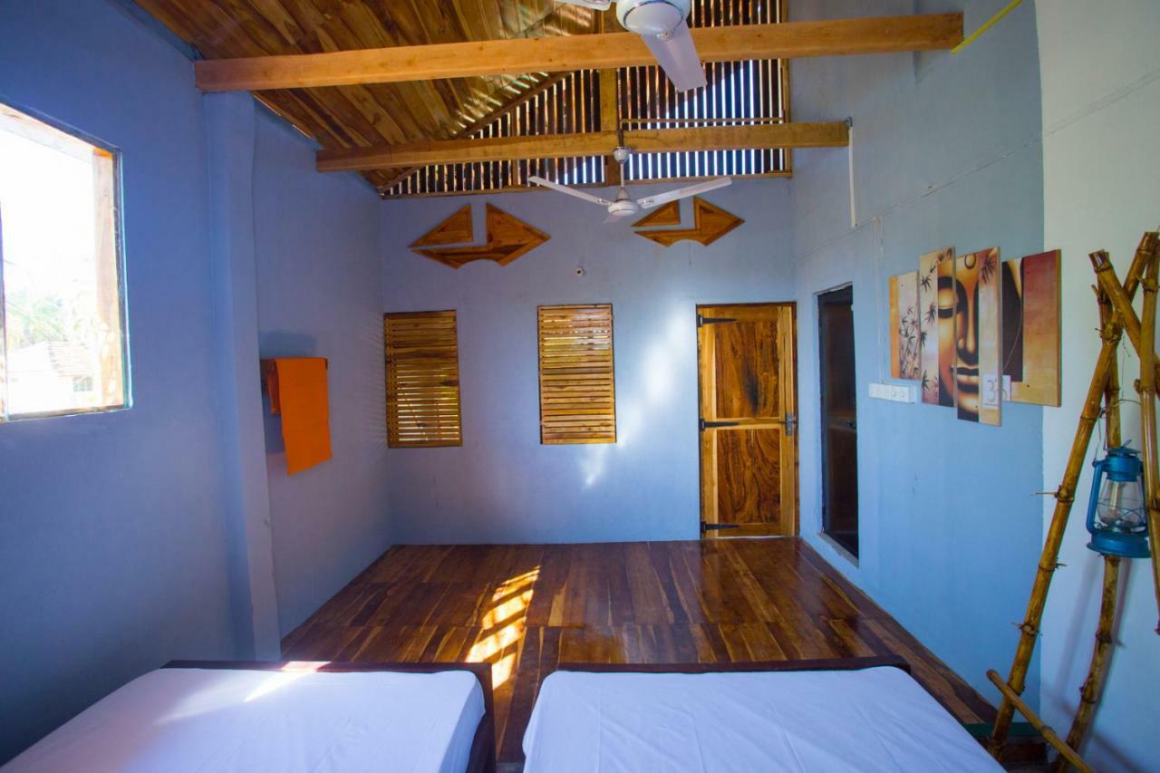 Neem Garden Guest House Batticaloa Exteriör bild
