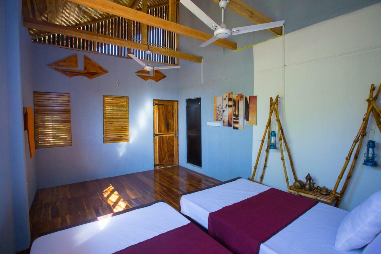 Neem Garden Guest House Batticaloa Exteriör bild