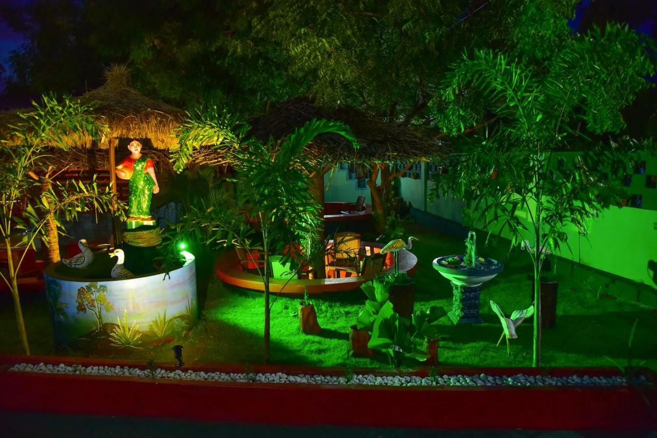 Neem Garden Guest House Batticaloa Exteriör bild