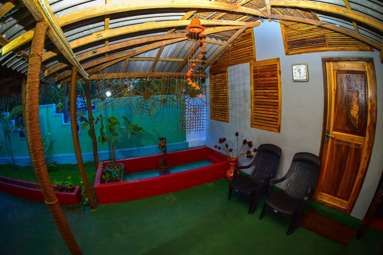 Neem Garden Guest House Batticaloa Exteriör bild